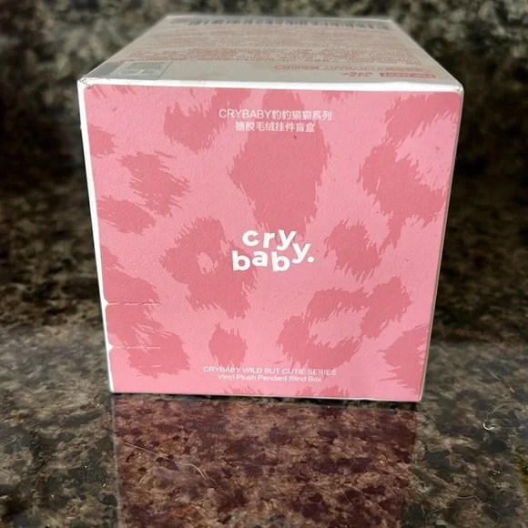 Pop Mart Crybaby Camo Cutie, Wild but Cutie - Picture 6 of 8